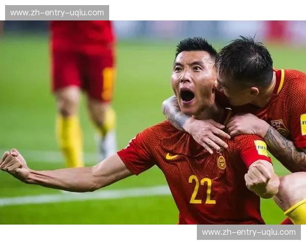 从长沙雨夜到首尔死磕：国足vs韩国视频里，藏着多少中国球迷的青春与不甘？